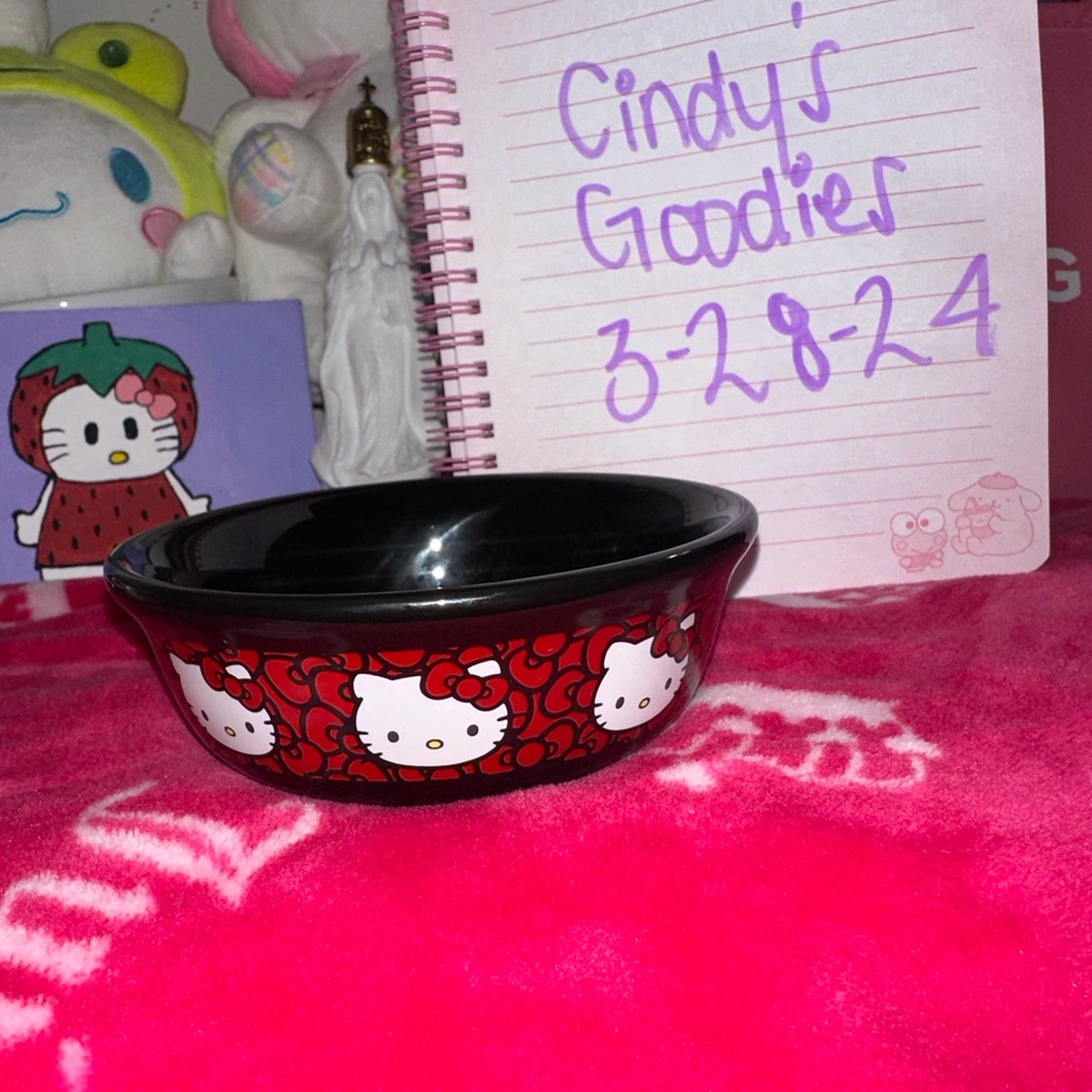 Hello Kitty Pet Bowl (Ceramic)
